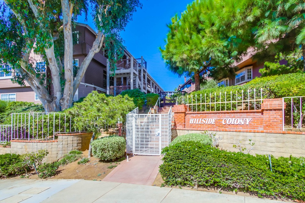 Virtual tour photo 1 of 38 for 1806 McKee St