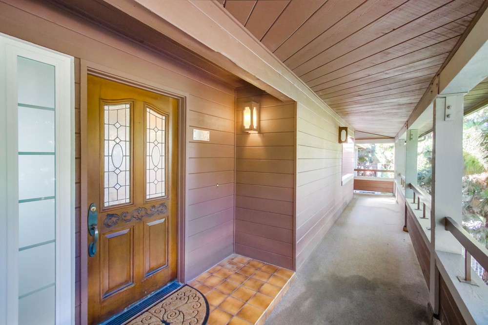 Virtual tour photo 5 of 38 for 1806 McKee St