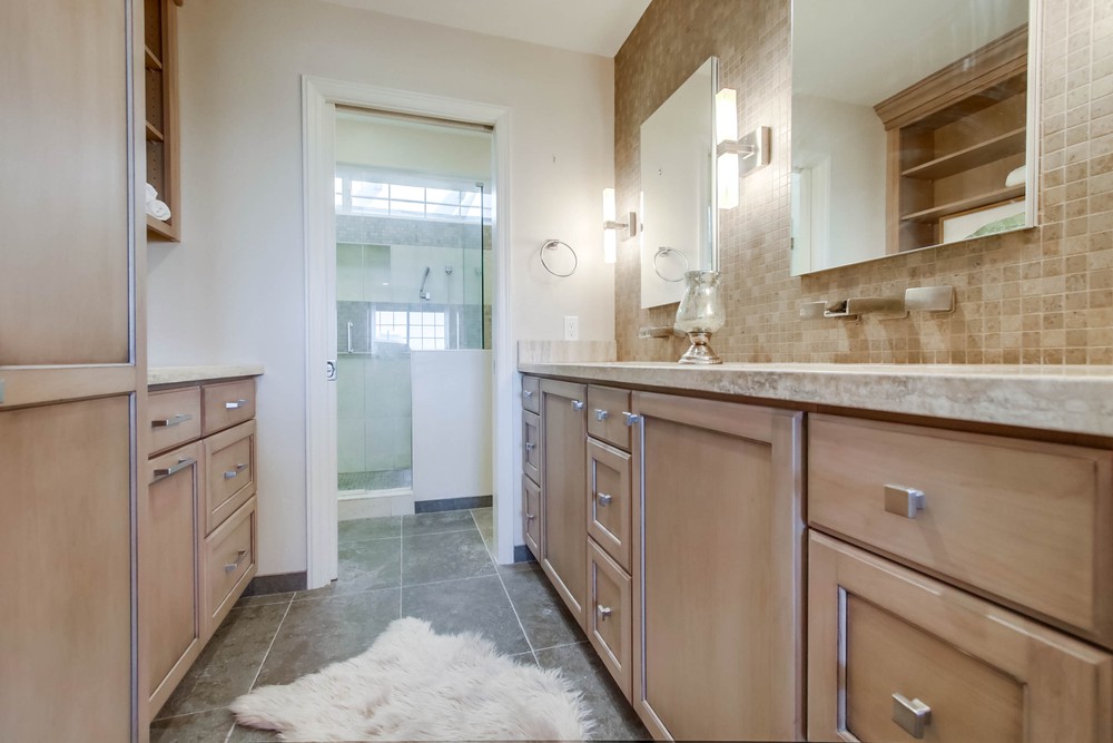 Virtual tour photo 23 of 38 for 1806 McKee St