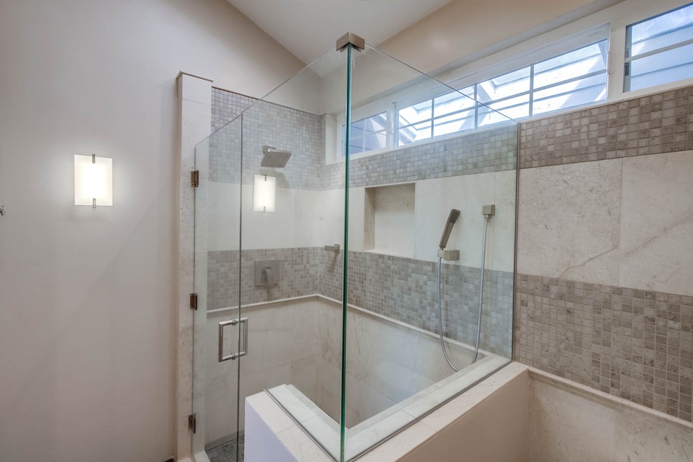 Virtual tour photo 24 of 38 for 1806 McKee St