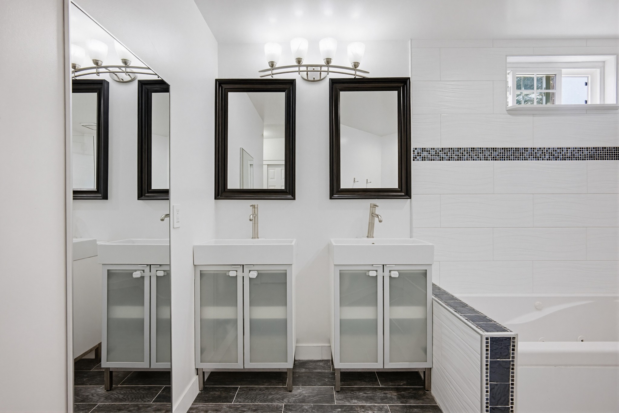 Virtual tour photo 27 of 41 for 18063 Conestoga Ln