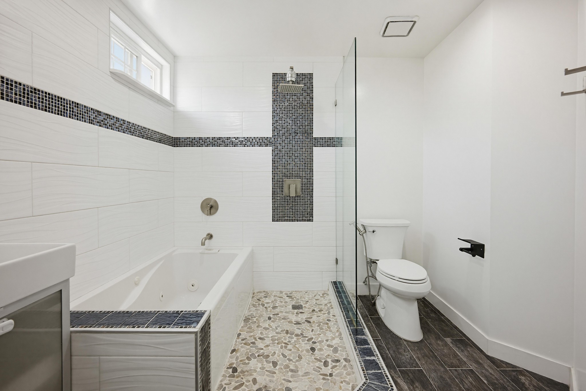 Virtual tour photo 28 of 41 for 18063 Conestoga Ln