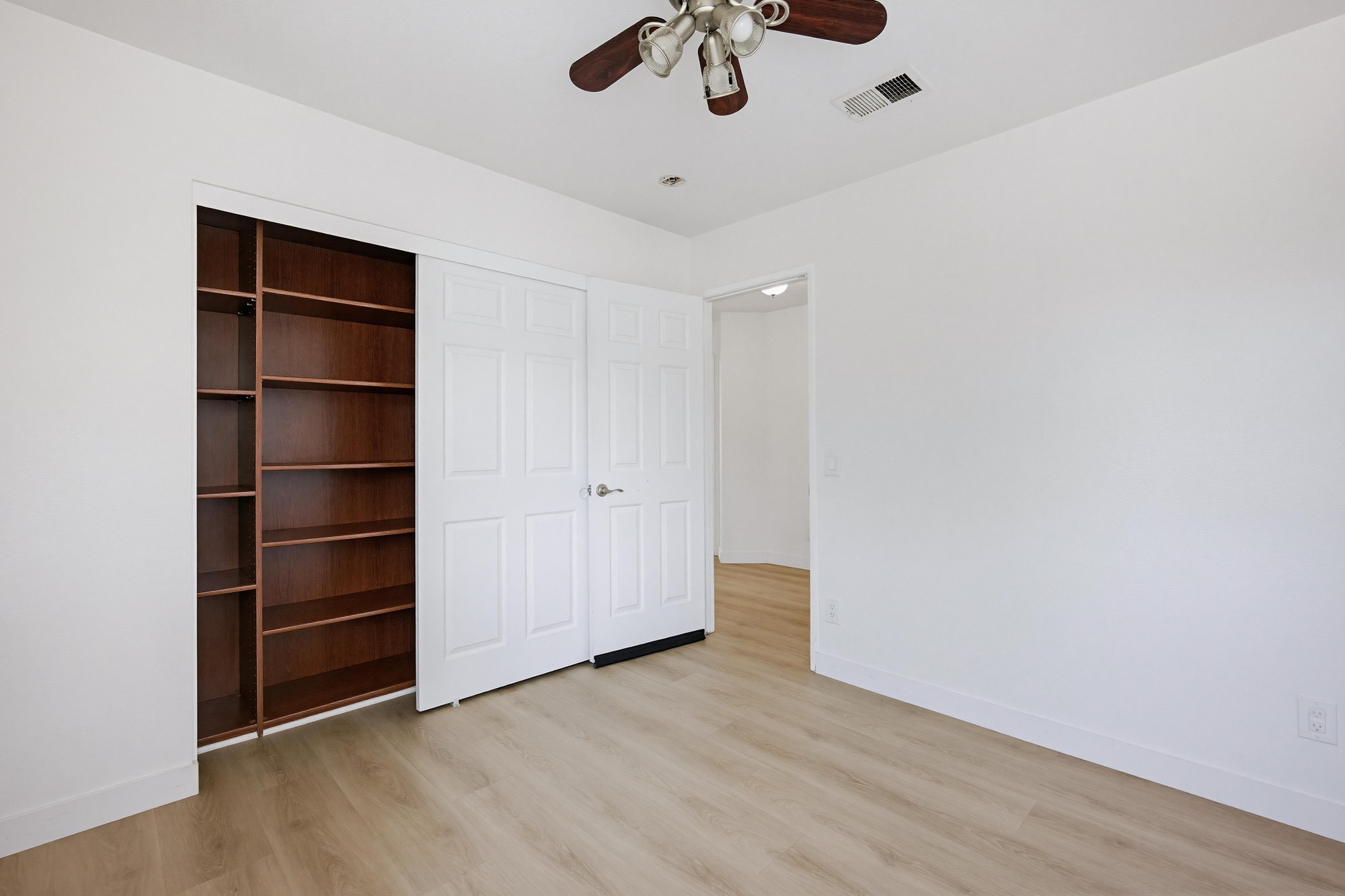Virtual tour photo 31 of 41 for 18063 Conestoga Ln