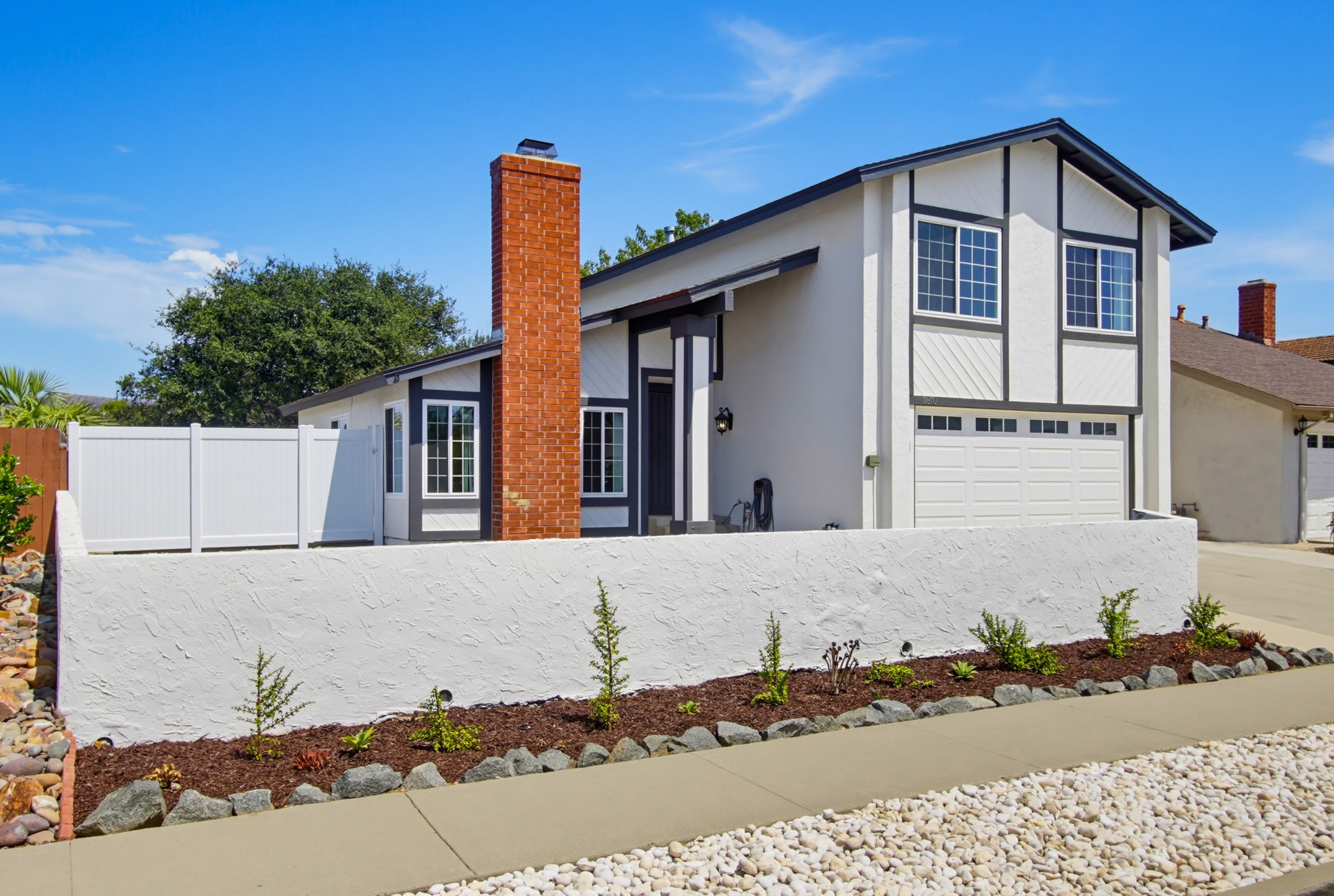 Virtual tour photo 4 of 52 for 1810 Manzanita Ct