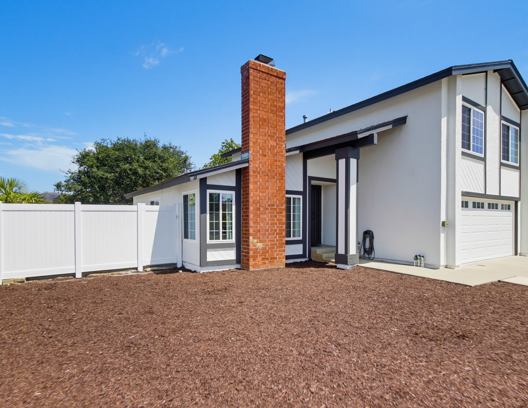 Virtual tour photo 5 of 52 for 1810 Manzanita Ct
