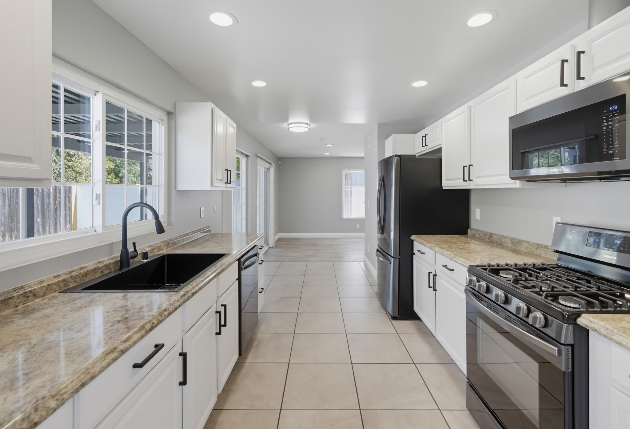 Virtual tour photo 20 of 52 for 1810 Manzanita Ct