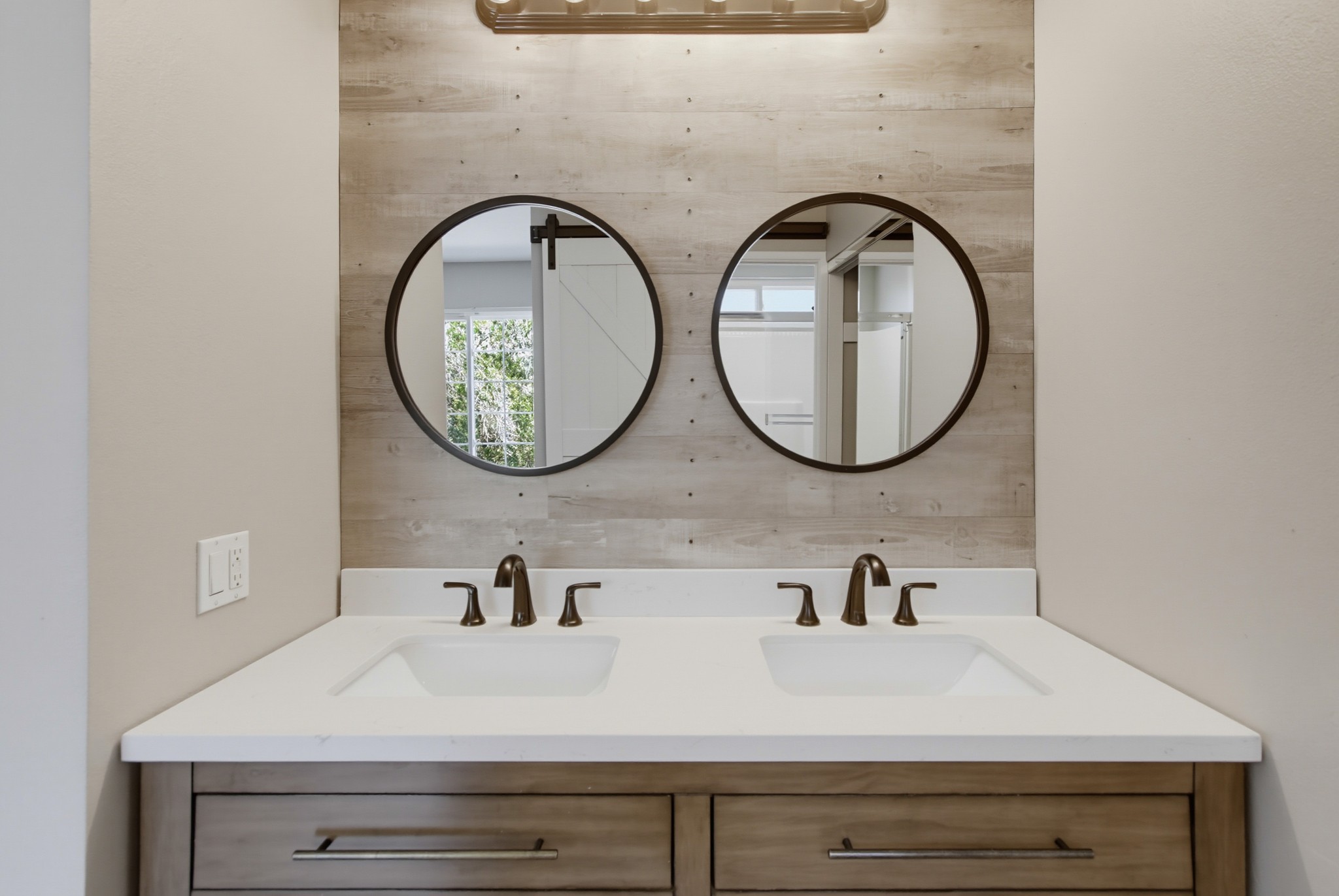 Virtual tour photo 29 of 52 for 1810 Manzanita Ct