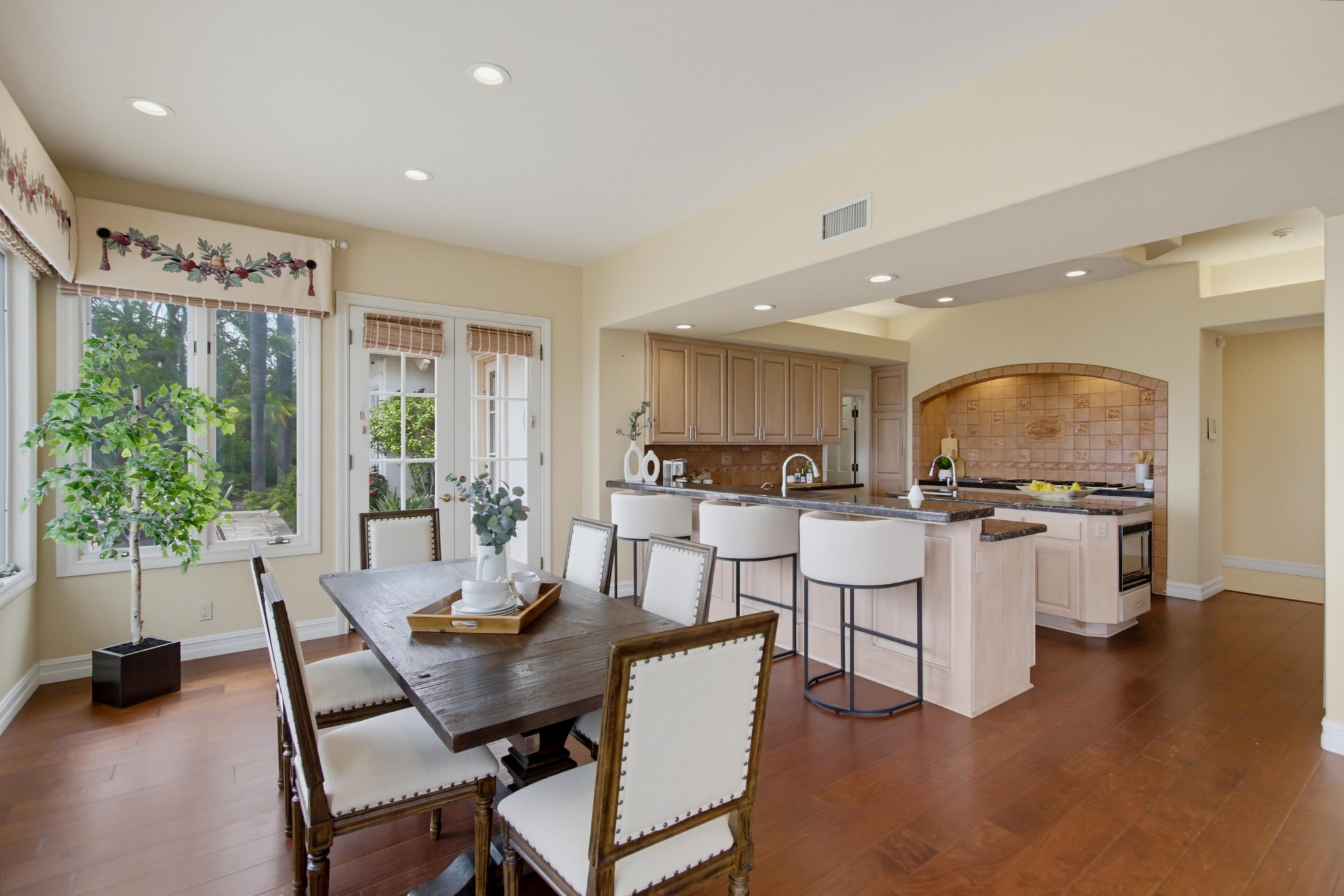Virtual tour photo 19 of 134 for 18103 Via Ascenso