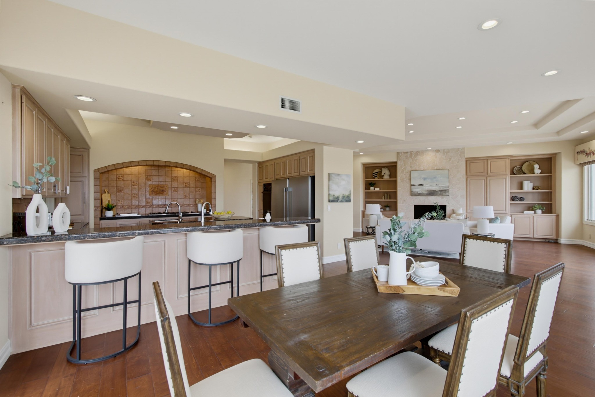 Virtual tour photo 20 of 134 for 18103 Via Ascenso