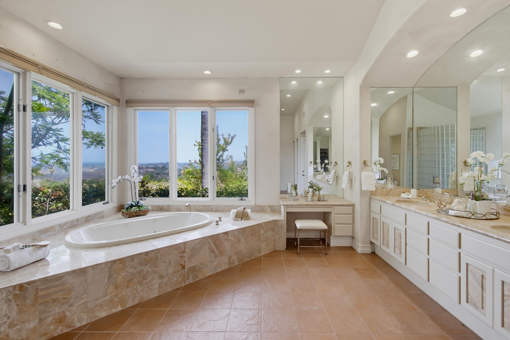 Virtual tour photo 62 of 134 for 18103 Via Ascenso