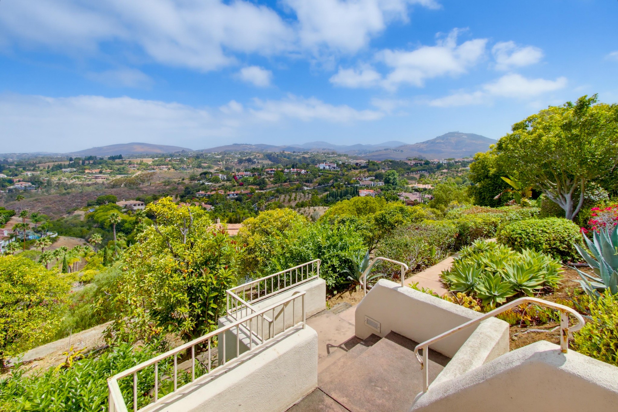 Virtual tour photo 91 of 134 for 18103 Via Ascenso