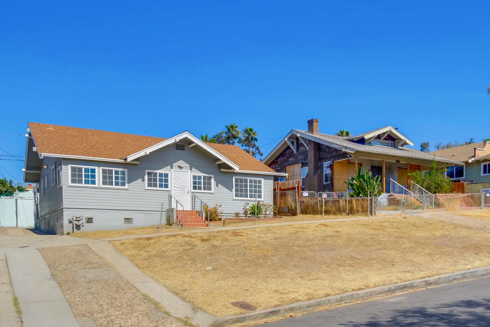 Virtual tour photo 3 of 42 for 1812 Bancroft St
