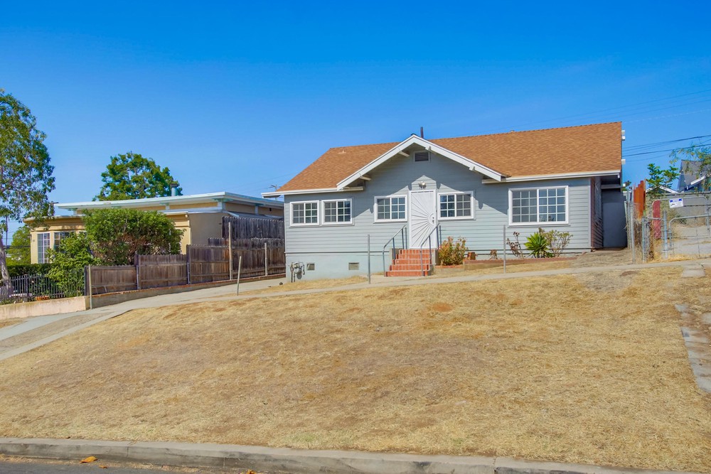 Virtual tour photo 5 of 42 for 1812 Bancroft St