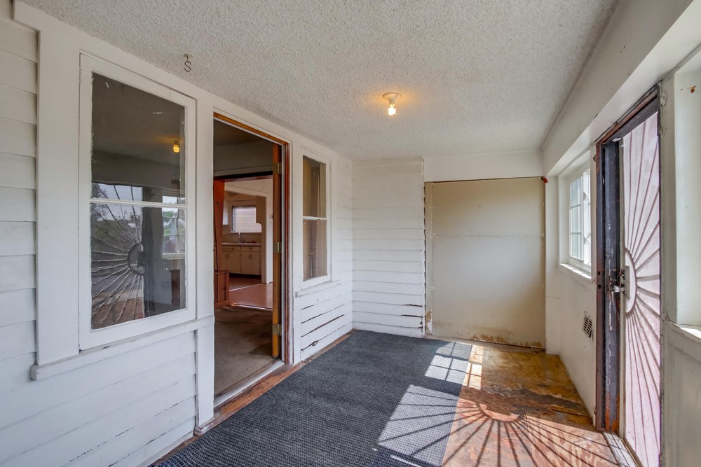 Virtual tour photo 21 of 42 for 1812 Bancroft St