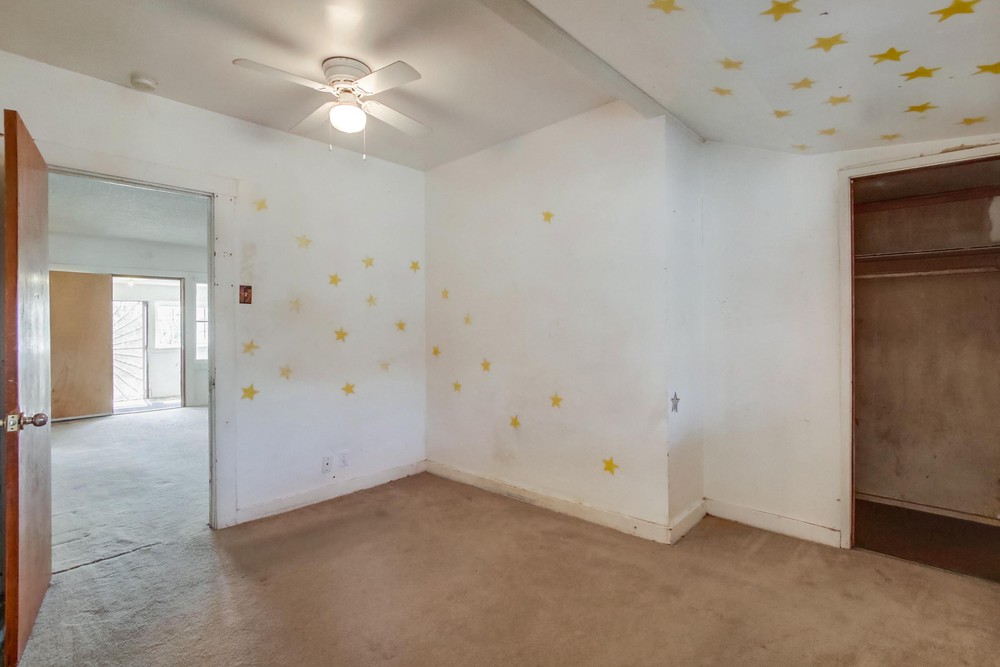 Virtual tour photo 29 of 42 for 1812 Bancroft St