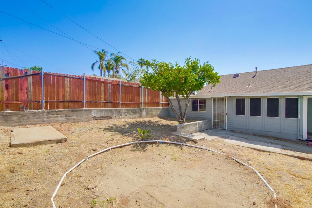 Virtual tour photo 40 of 42 for 1812 Bancroft St