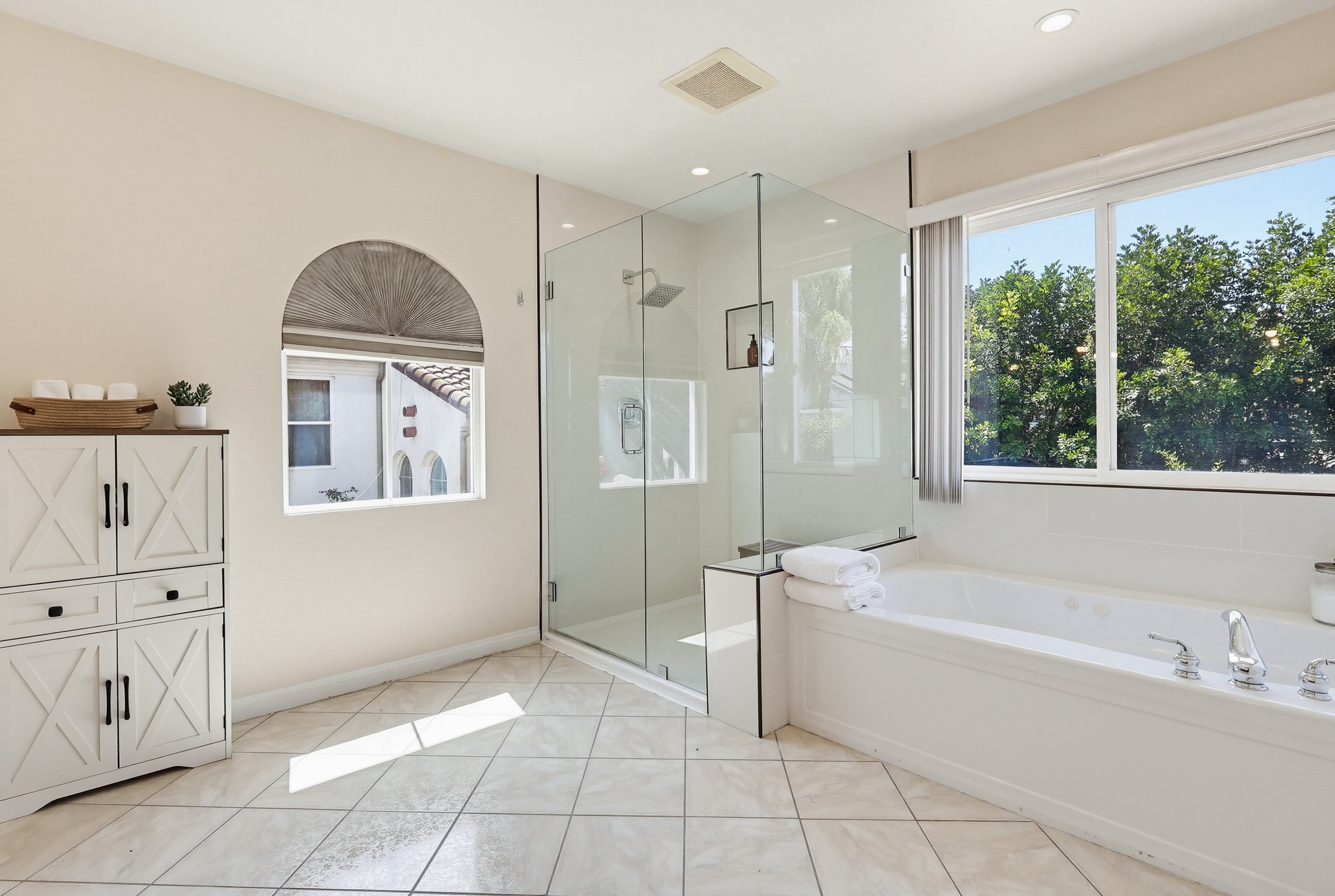 Virtual tour photo 83 of 125 for 18120 Jaguar Ct