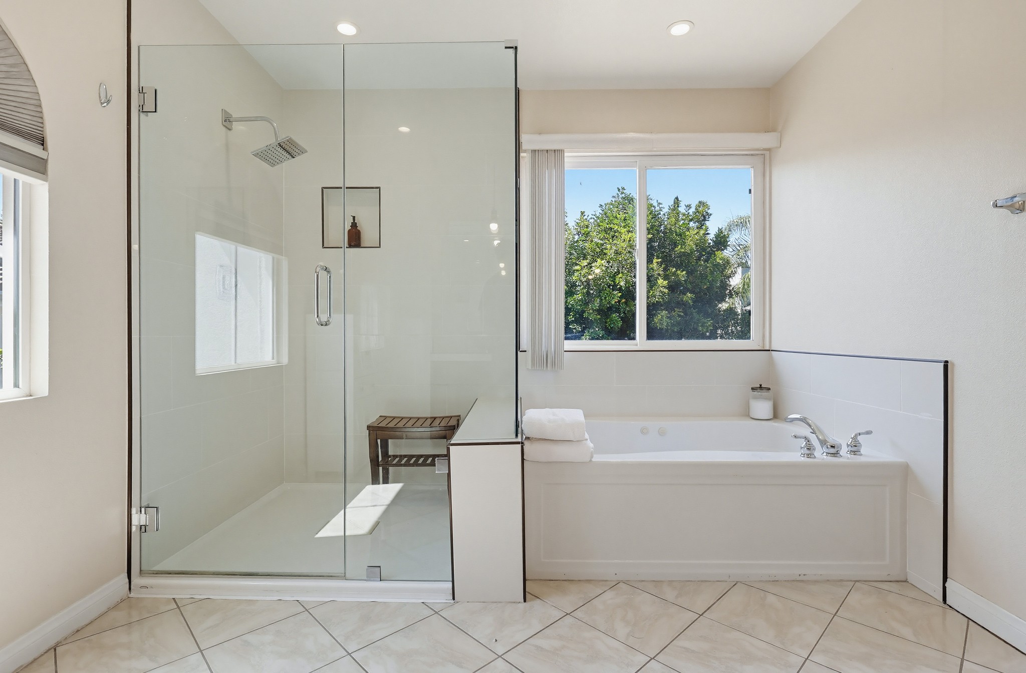 Virtual tour photo 84 of 125 for 18120 Jaguar Ct