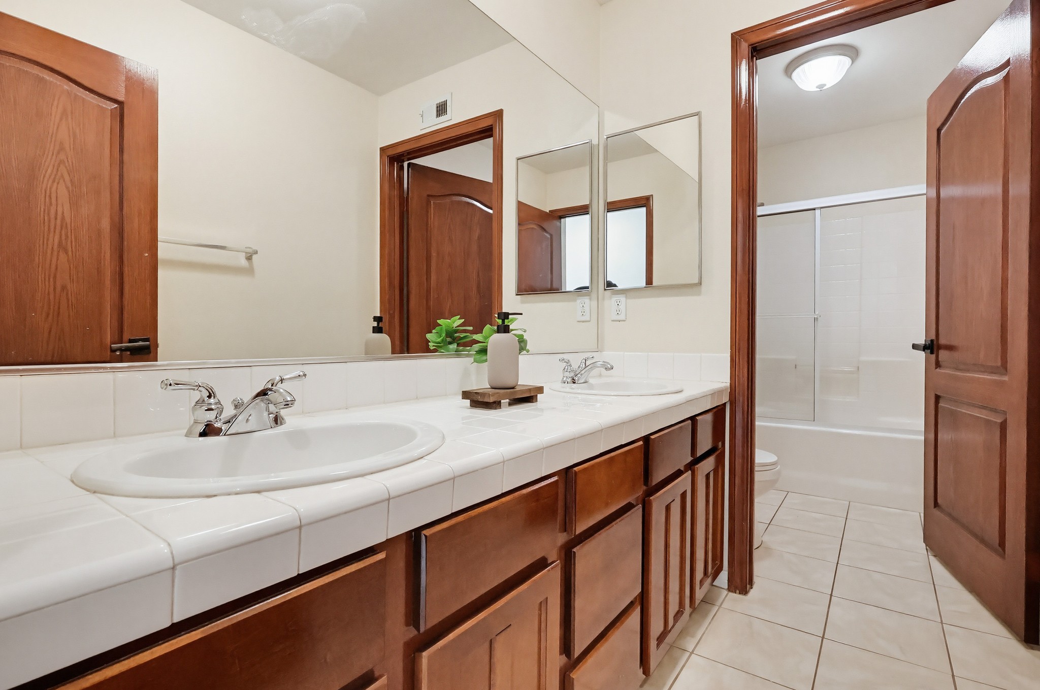 Virtual tour photo 96 of 125 for 18120 Jaguar Ct