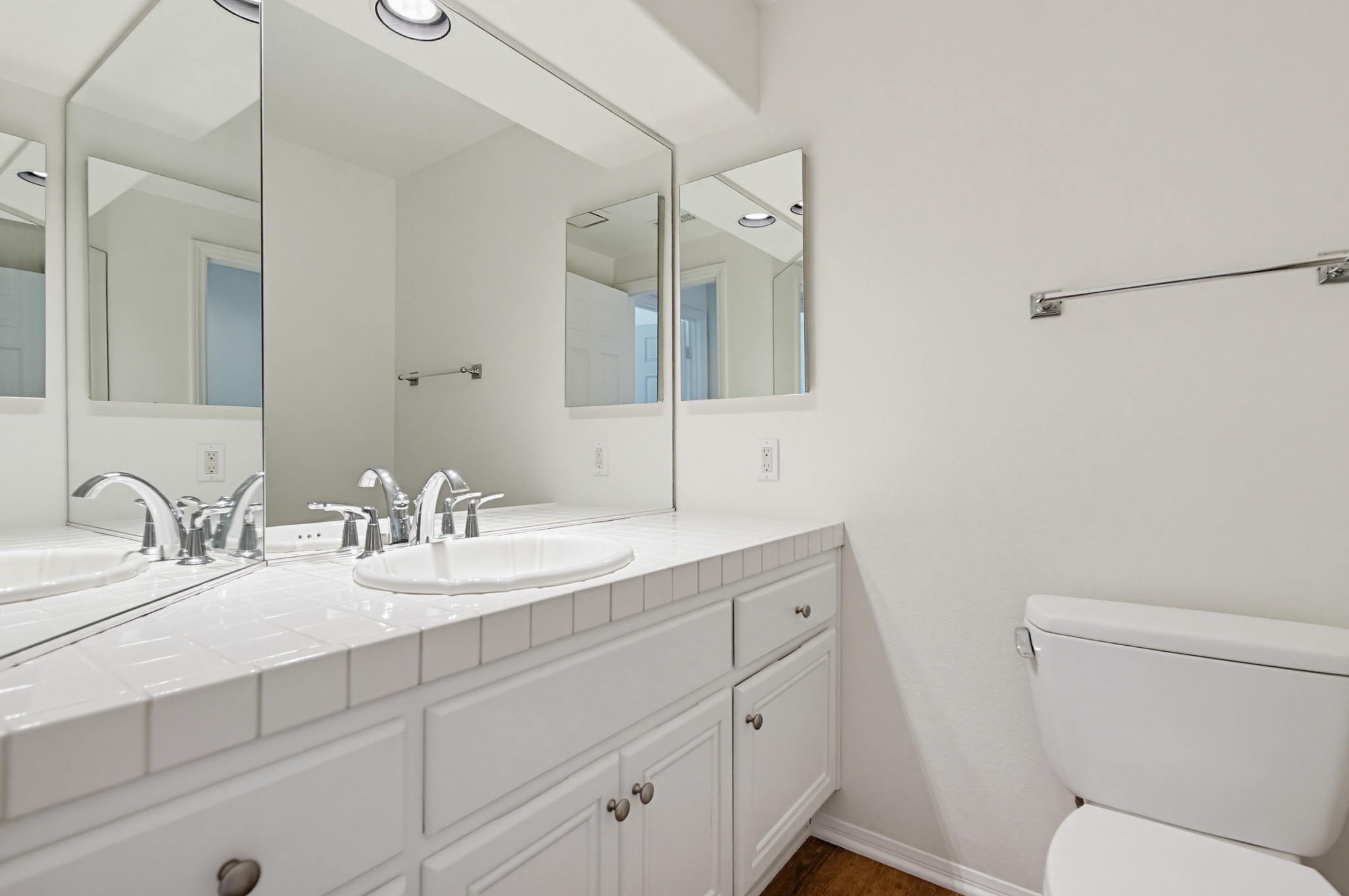 Virtual tour photo 26 of 80 for 18129 Chieftain Ct