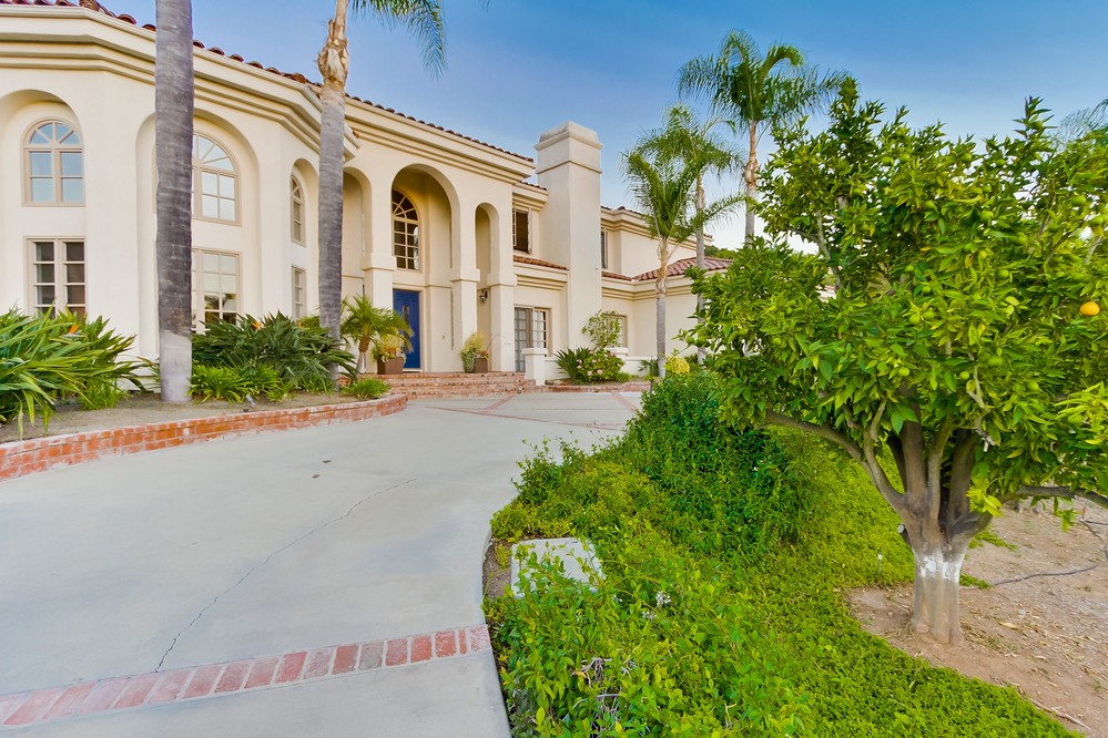 Virtual tour photo 5 of 63 for 18135 Querida Sol