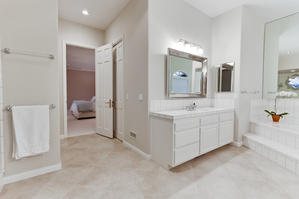 Virtual tour photo 34 of 63 for 18135 Querida Sol