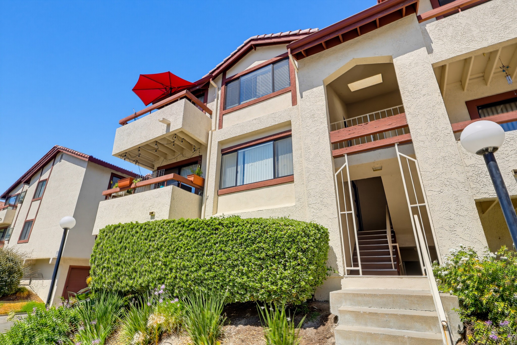 Virtual tour photo 1 of 54 for 18142 American Beauty Dr