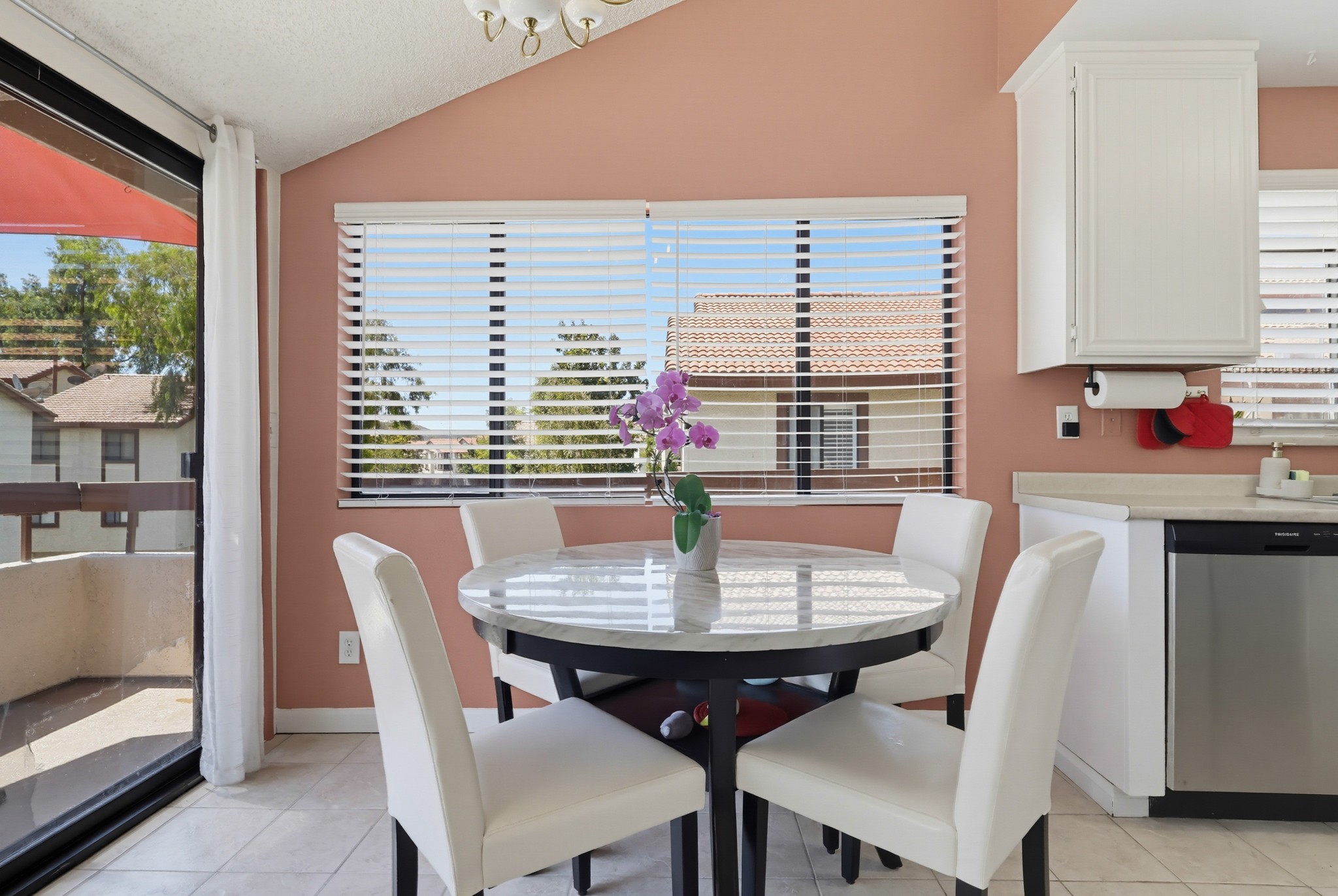 Virtual tour photo 14 of 54 for 18142 American Beauty Dr