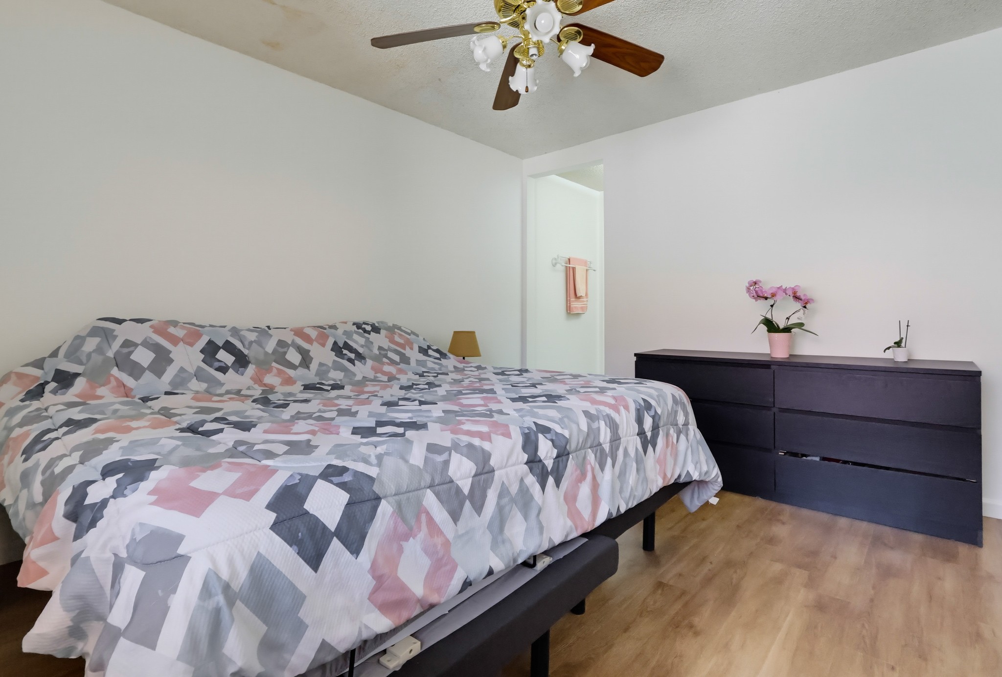 Virtual tour photo 23 of 54 for 18142 American Beauty Dr