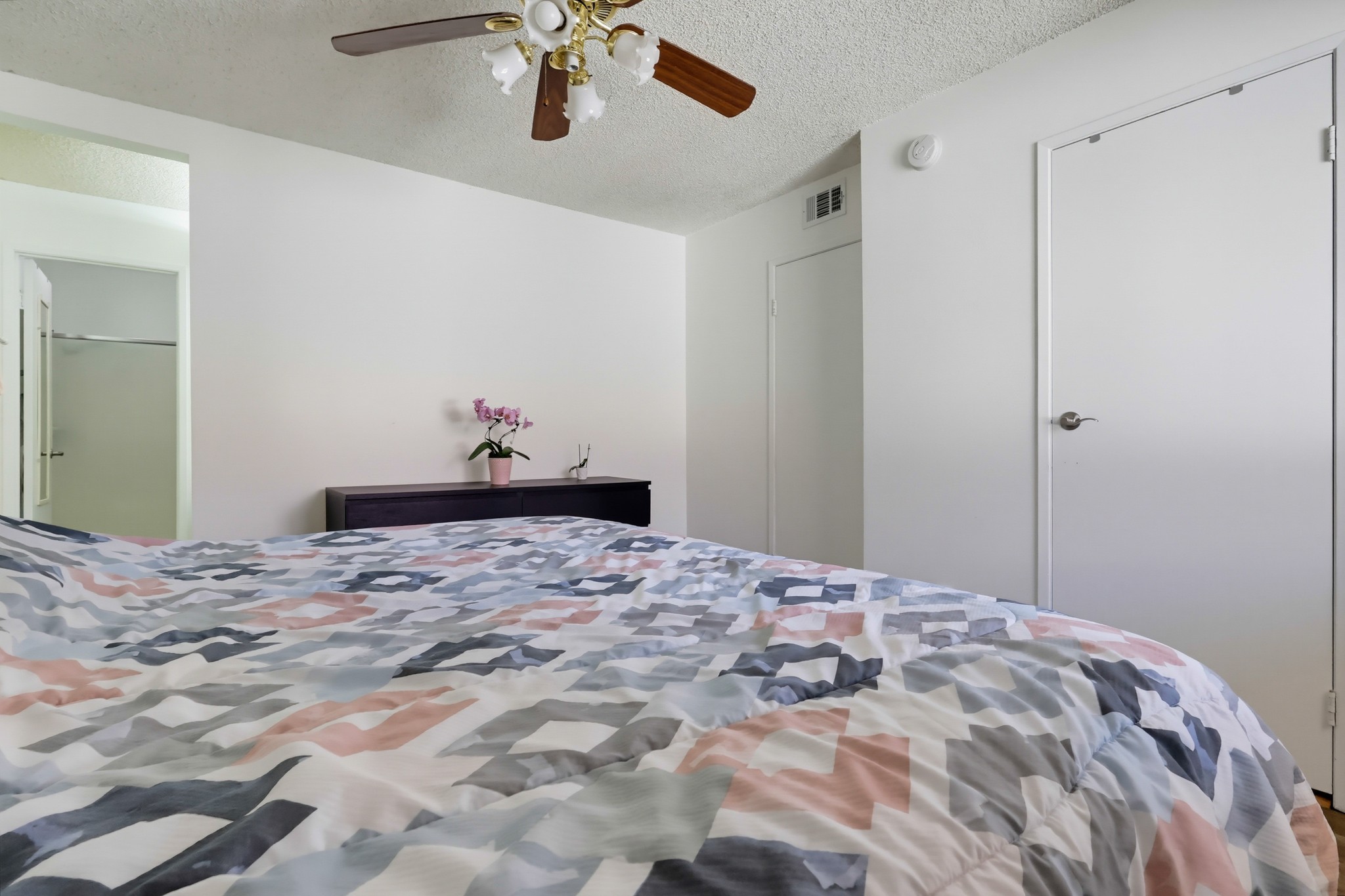 Virtual tour photo 24 of 54 for 18142 American Beauty Dr