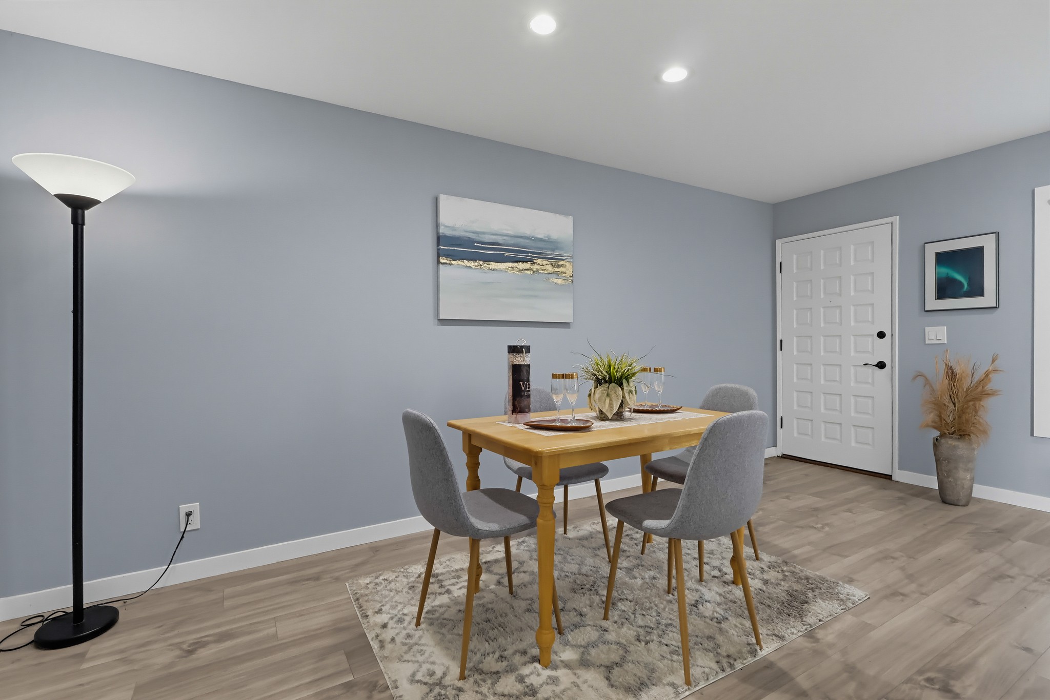 Virtual tour photo 12 of 94 for 1817 Mt Shasta Dr