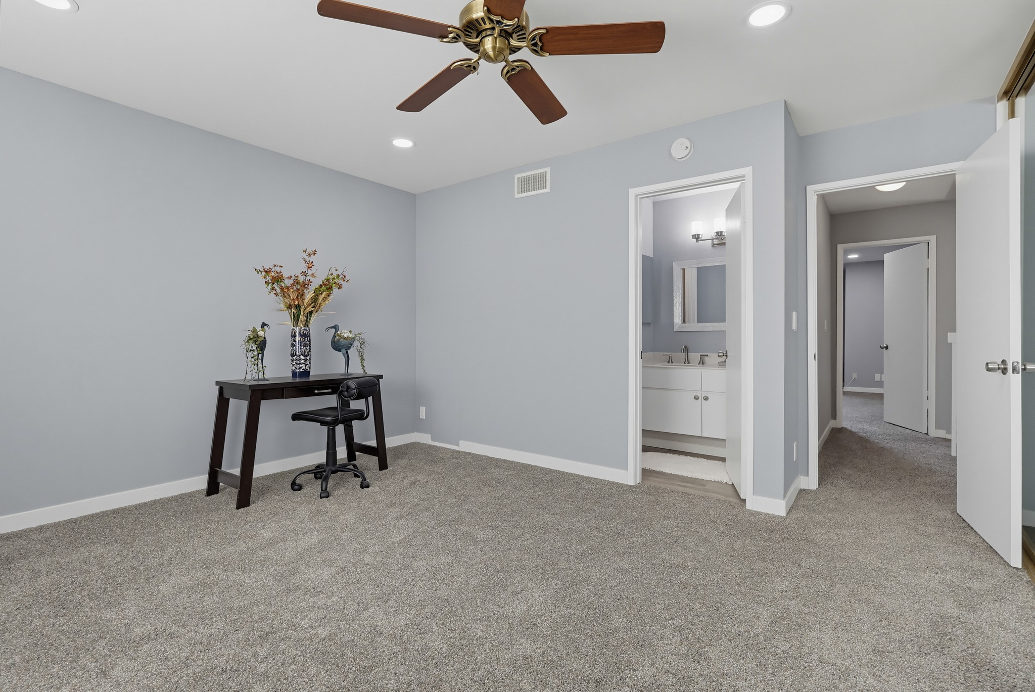Virtual tour photo 48 of 94 for 1817 Mt Shasta Dr