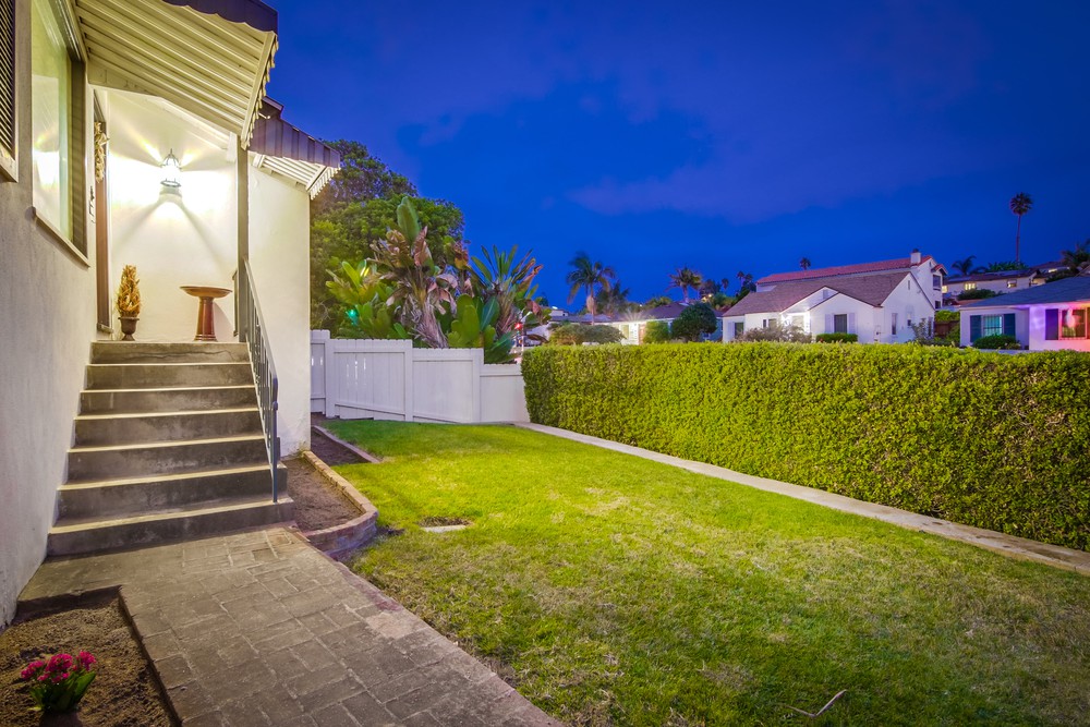 Virtual tour photo 8 of 79 for 1819 Catalina Blvd