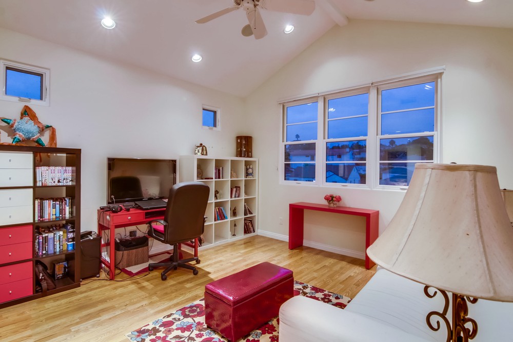 Virtual tour photo 44 of 79 for 1819 Catalina Blvd