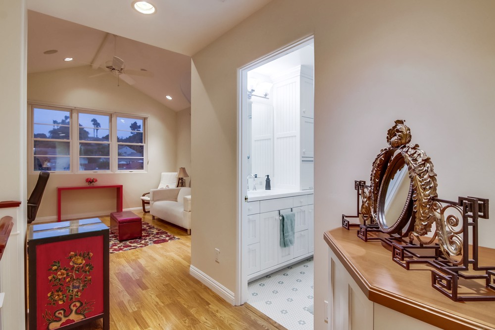 Virtual tour photo 45 of 79 for 1819 Catalina Blvd