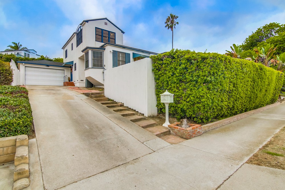 Virtual tour photo 69 of 79 for 1819 Catalina Blvd