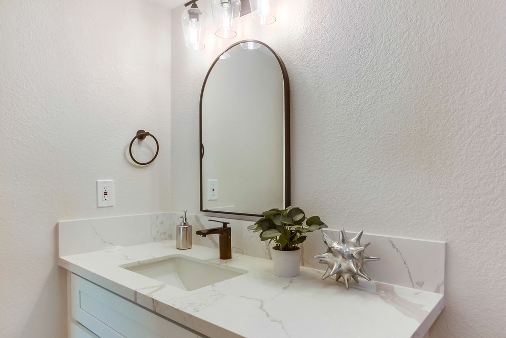 Virtual tour photo 35 of 77 for 1819 Galveston St