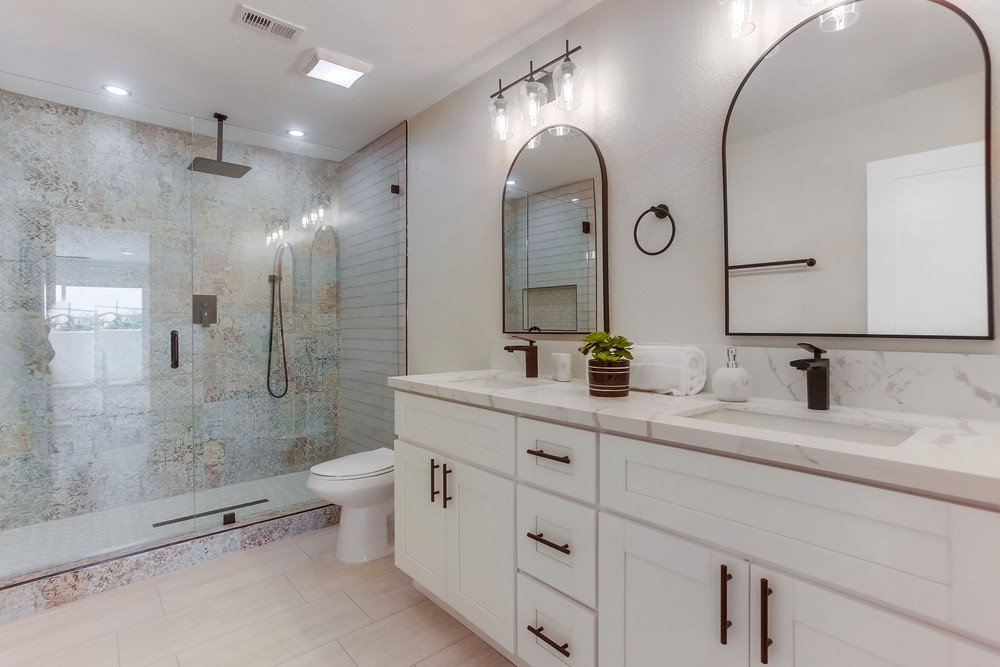 Virtual tour photo 45 of 77 for 1819 Galveston St