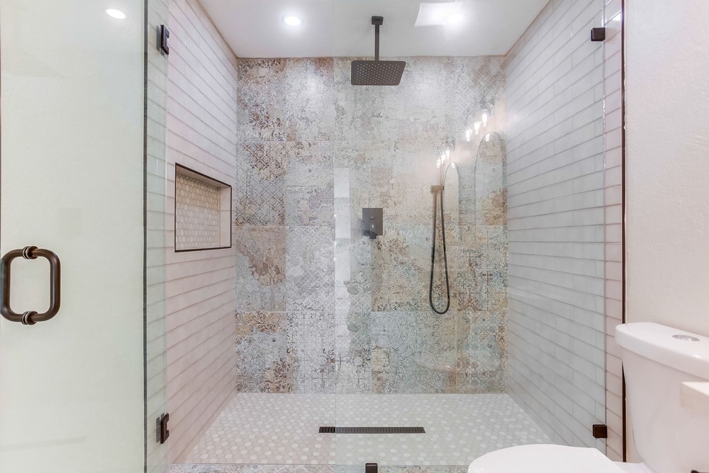 Virtual tour photo 47 of 77 for 1819 Galveston St