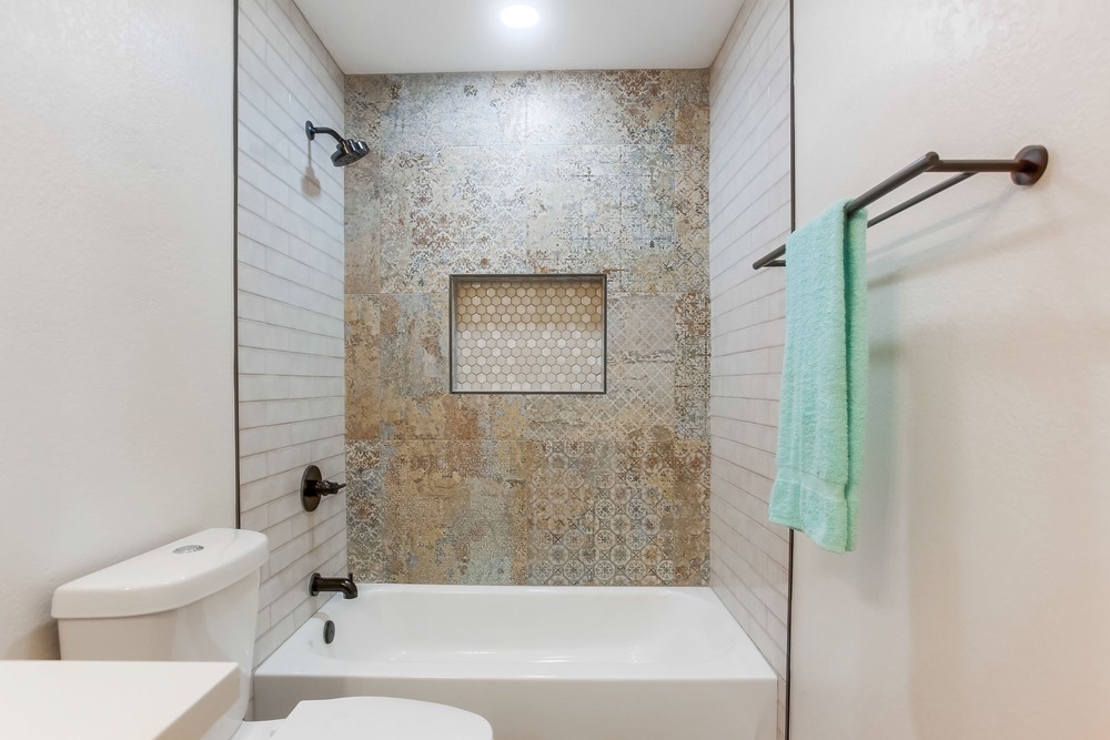 Virtual tour photo 57 of 77 for 1819 Galveston St