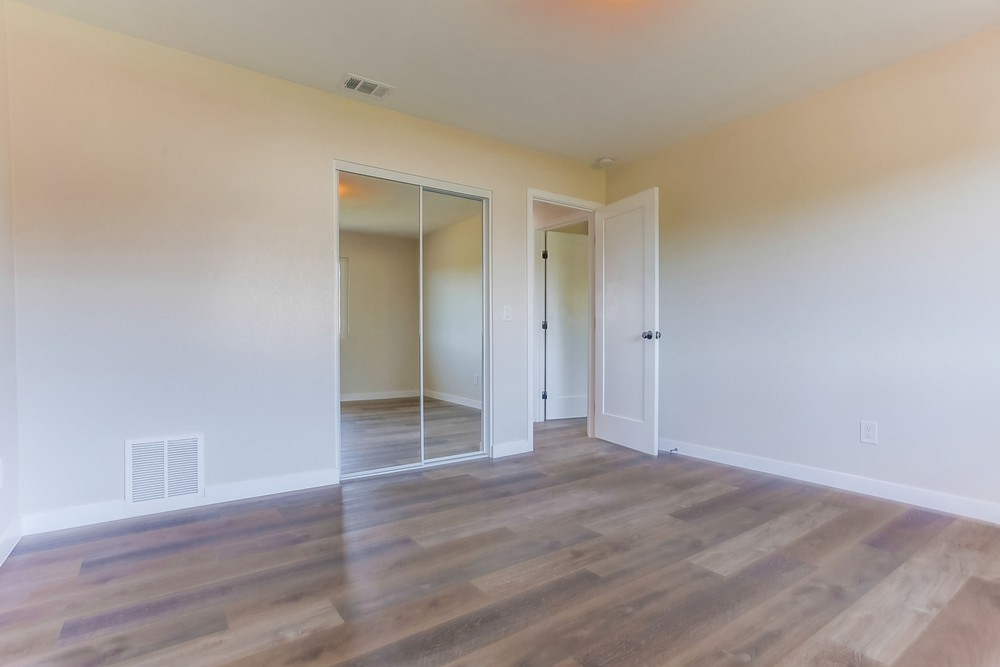 Virtual tour photo 65 of 77 for 1819 Galveston St