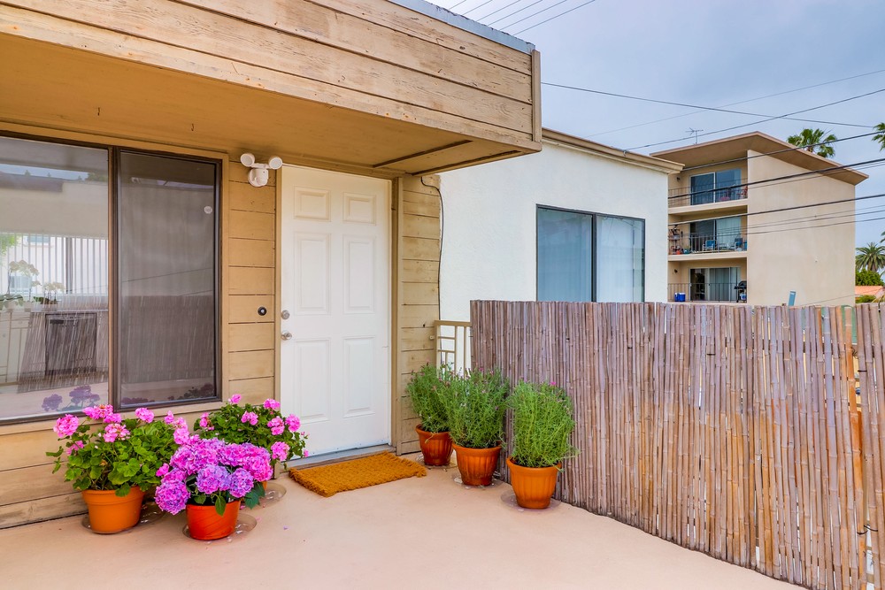 Virtual tour photo 5 of 27 for 1821 Grand Ave C