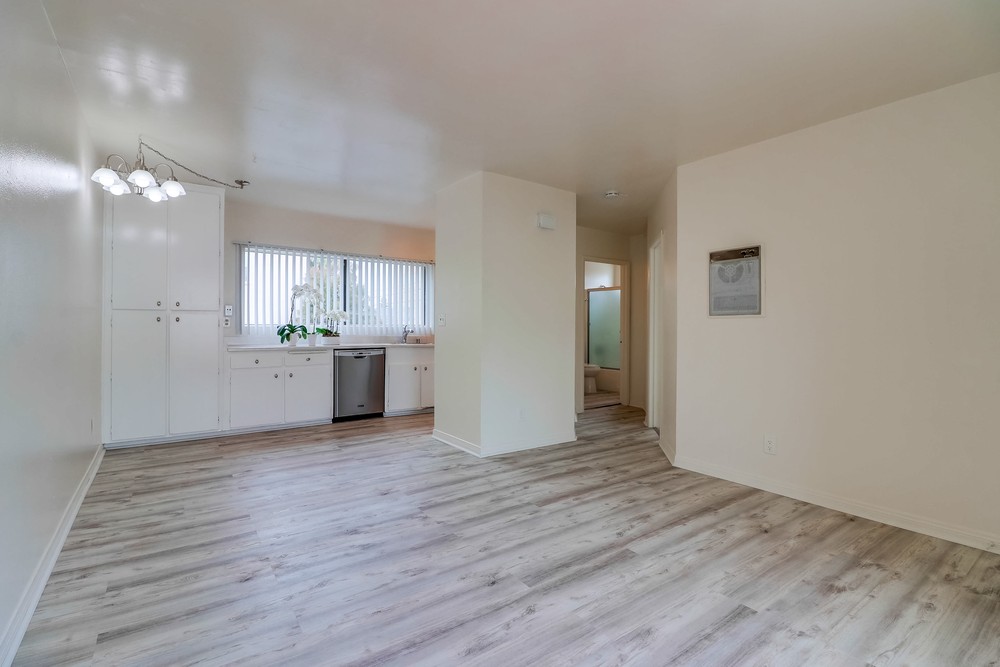 Virtual tour photo 8 of 27 for 1821 Grand Ave C