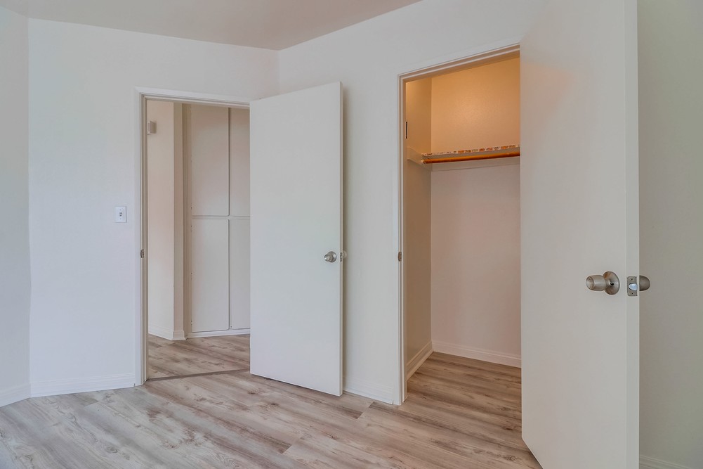 Virtual tour photo 22 of 27 for 1821 Grand Ave C