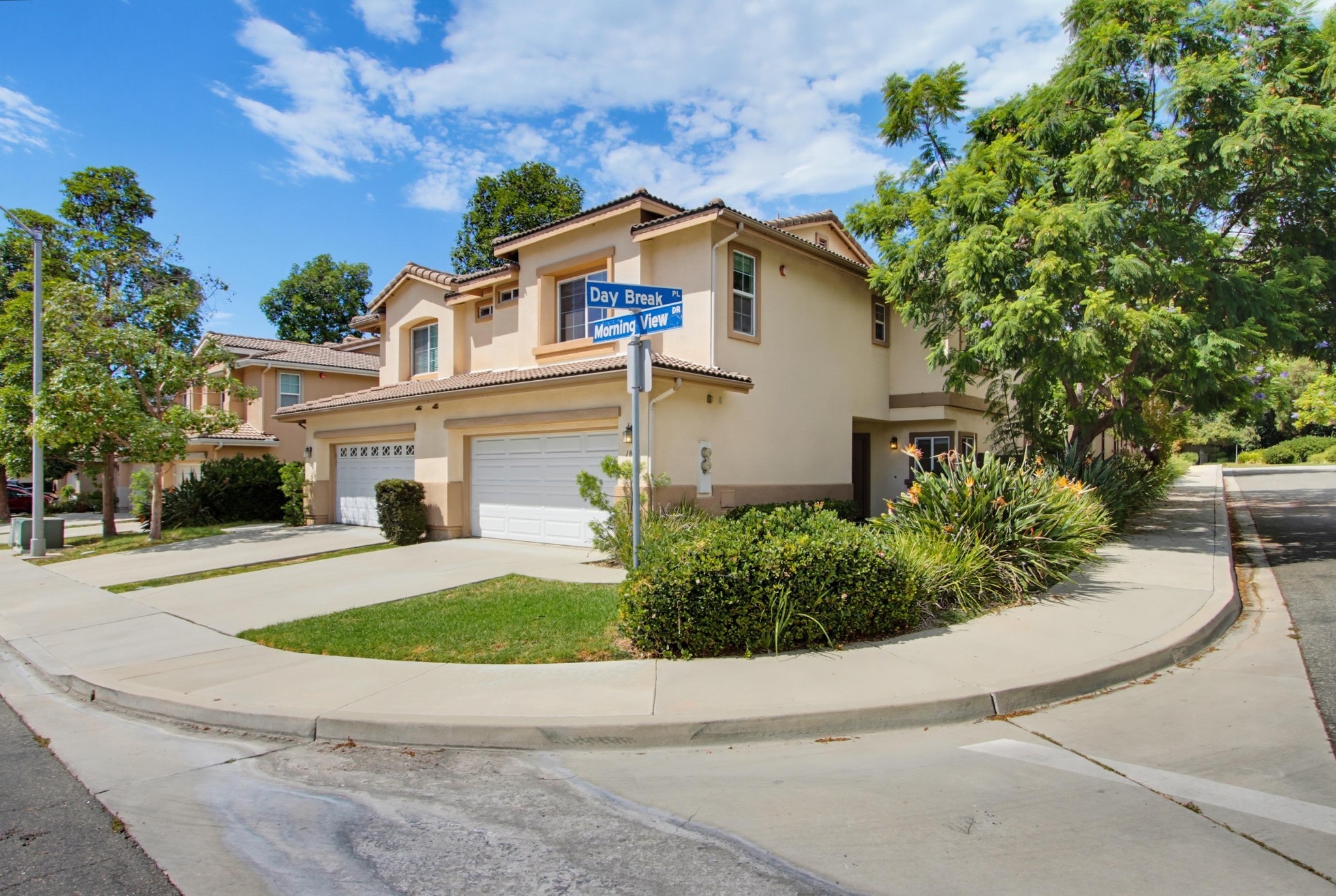 Virtual tour photo 3 of 56 for 1821 Morning View Dr