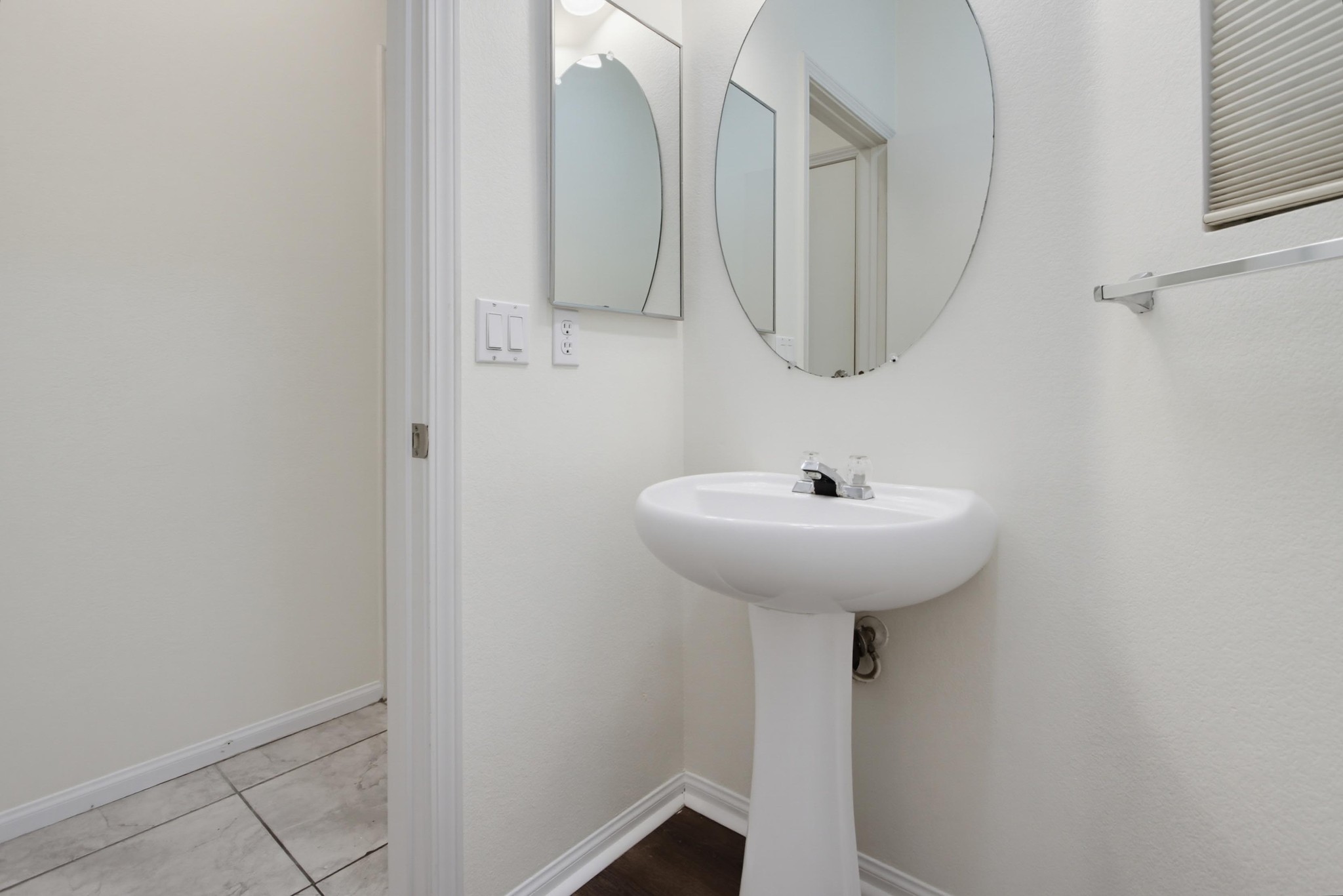 Virtual tour photo 25 of 56 for 1821 Morning View Dr