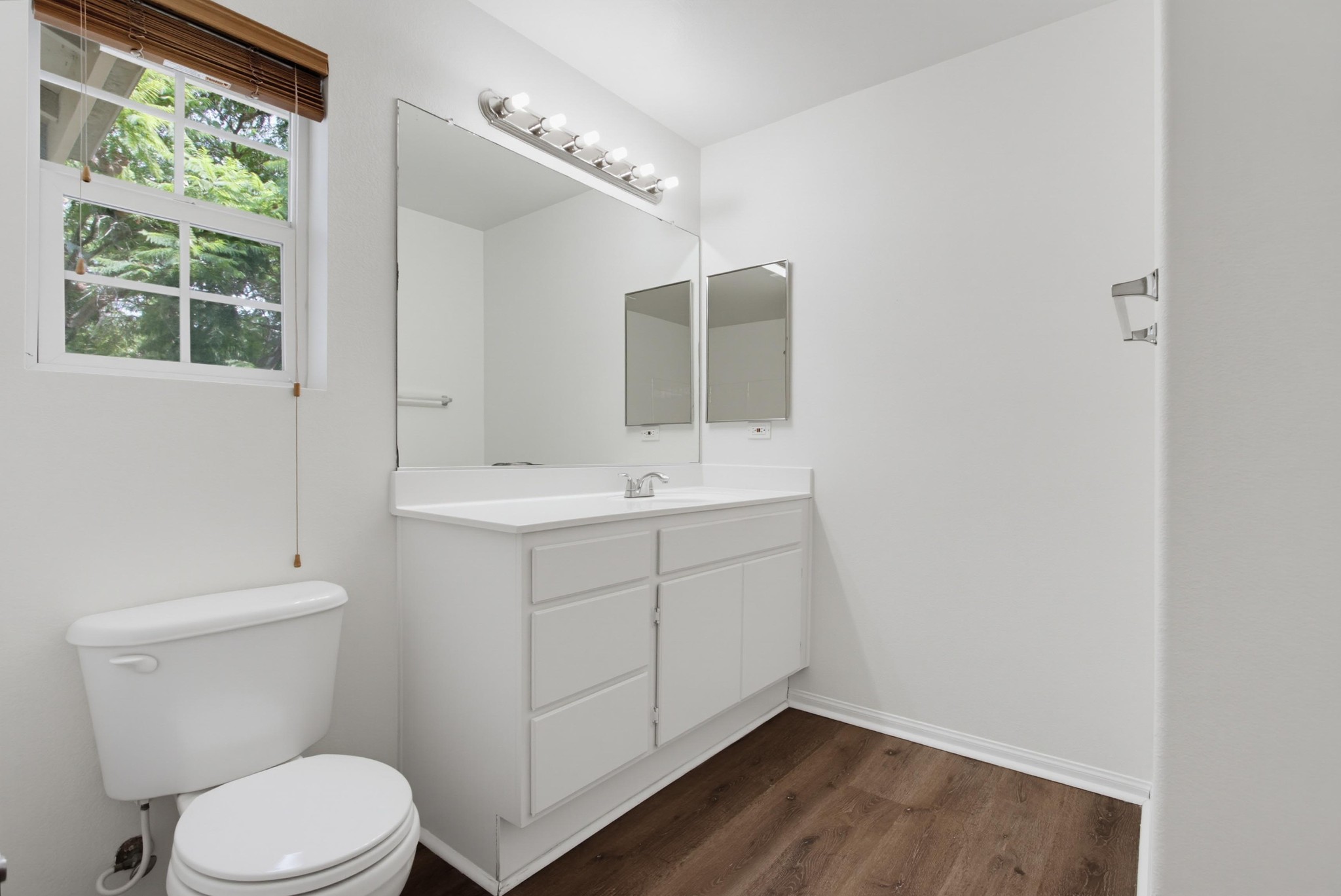 Virtual tour photo 36 of 56 for 1821 Morning View Dr