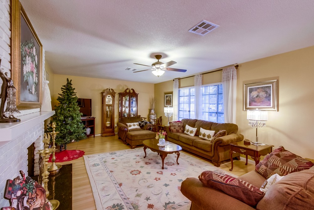 Virtual tour photo 14 of 56 for 18215 Verano Dr