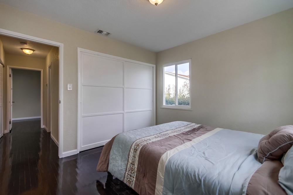 Virtual tour photo 25 of 48 for 1822 Brookline St