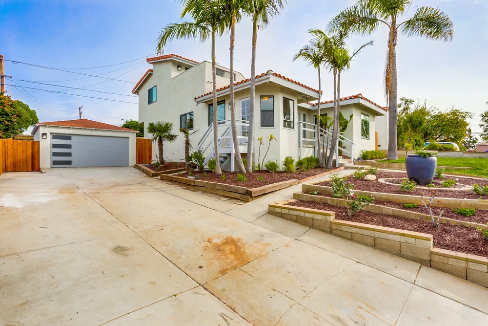 Virtual tour photo 3 of 43 for 1825 Erie St